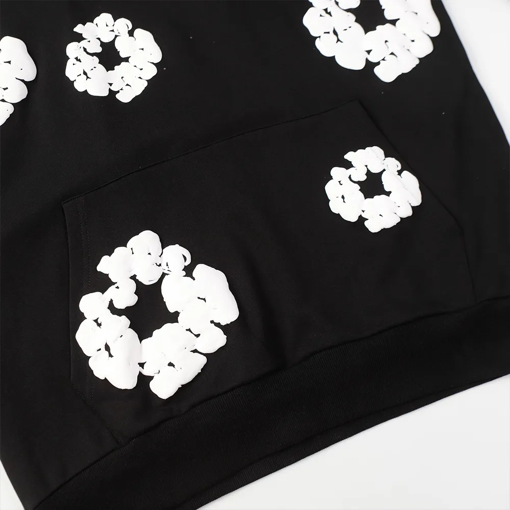 Wreath Sweatshirt Black4