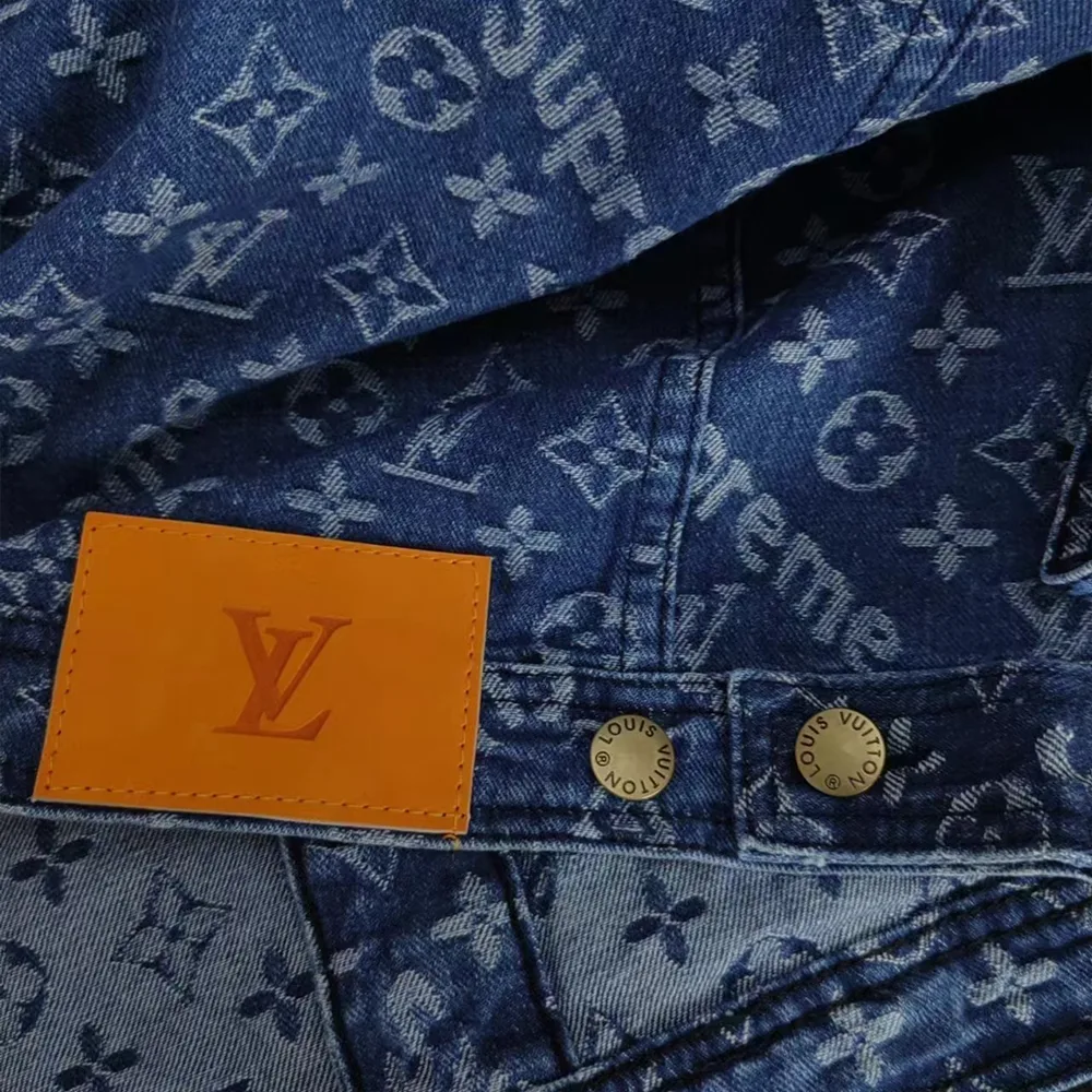 Supreme x Lv Jacquard Denim Trucker Jacket细节4