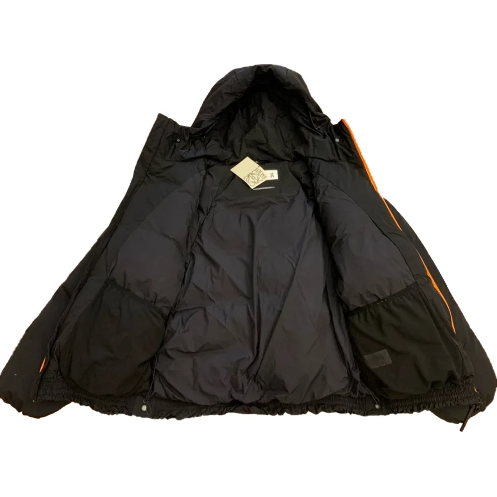 Loewe x on Puffer jacket in technical shell细节7