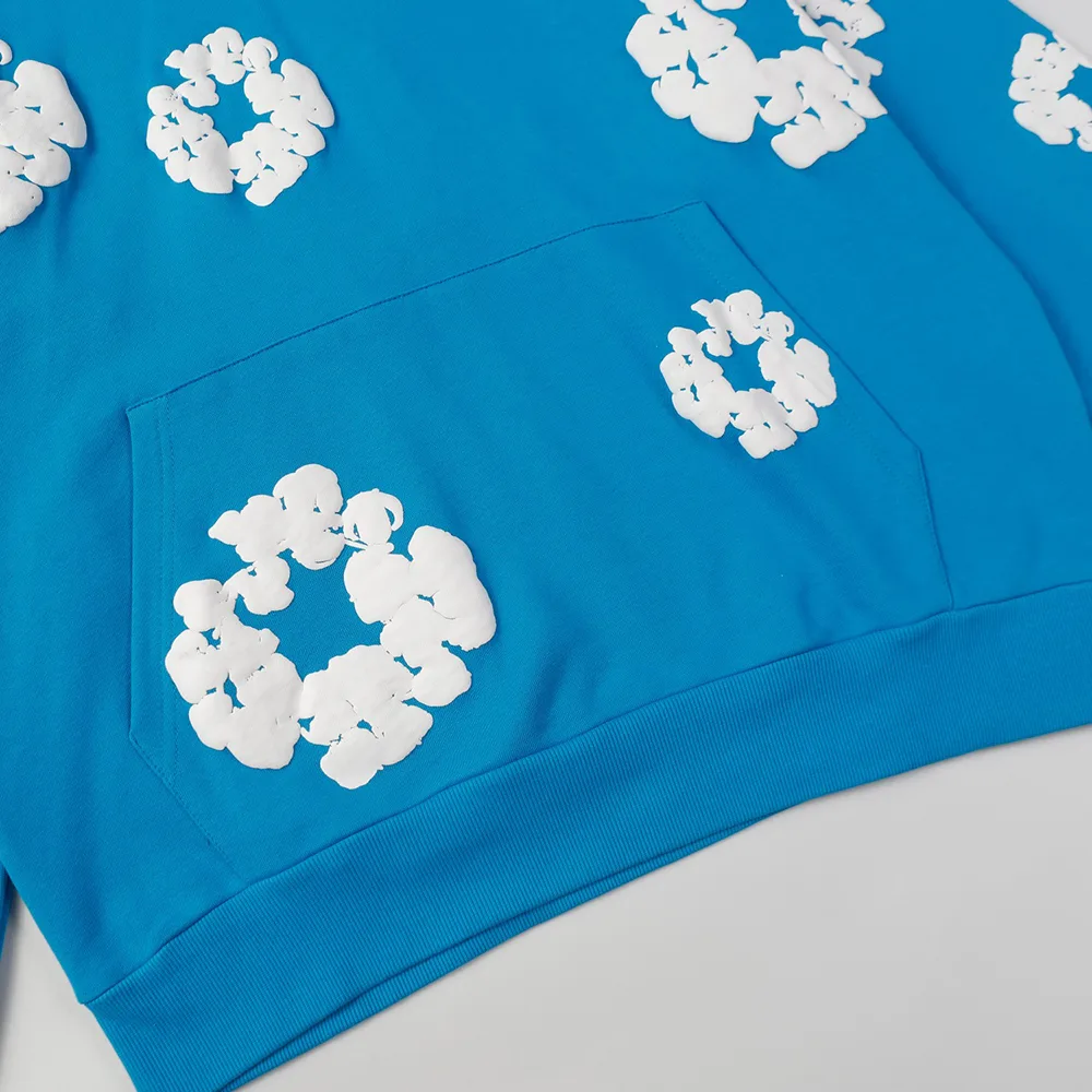 The Cotton Wreath Sweatshirt Blue 4